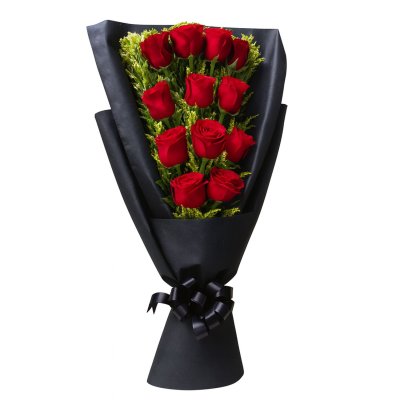 12 Red Roses in Bed